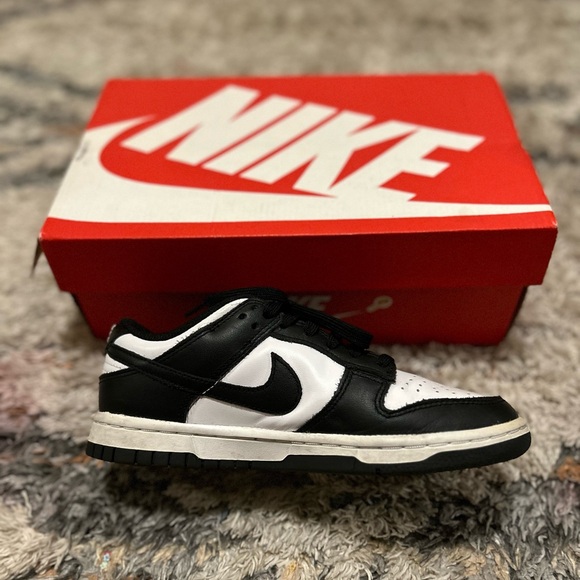 Panda Nike Dunks - Picture 2 of 2